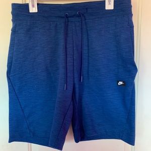 Nike Sportswear Optic Shorts (size large)